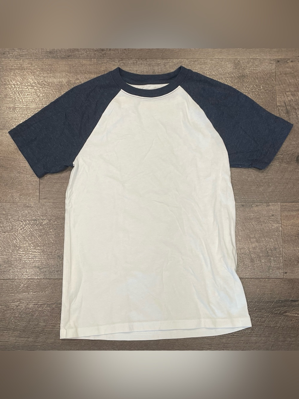 Cat & Jack Boys’ White Tee with Navy Raglan Sleeves Baseball Tee Size L (12/14)